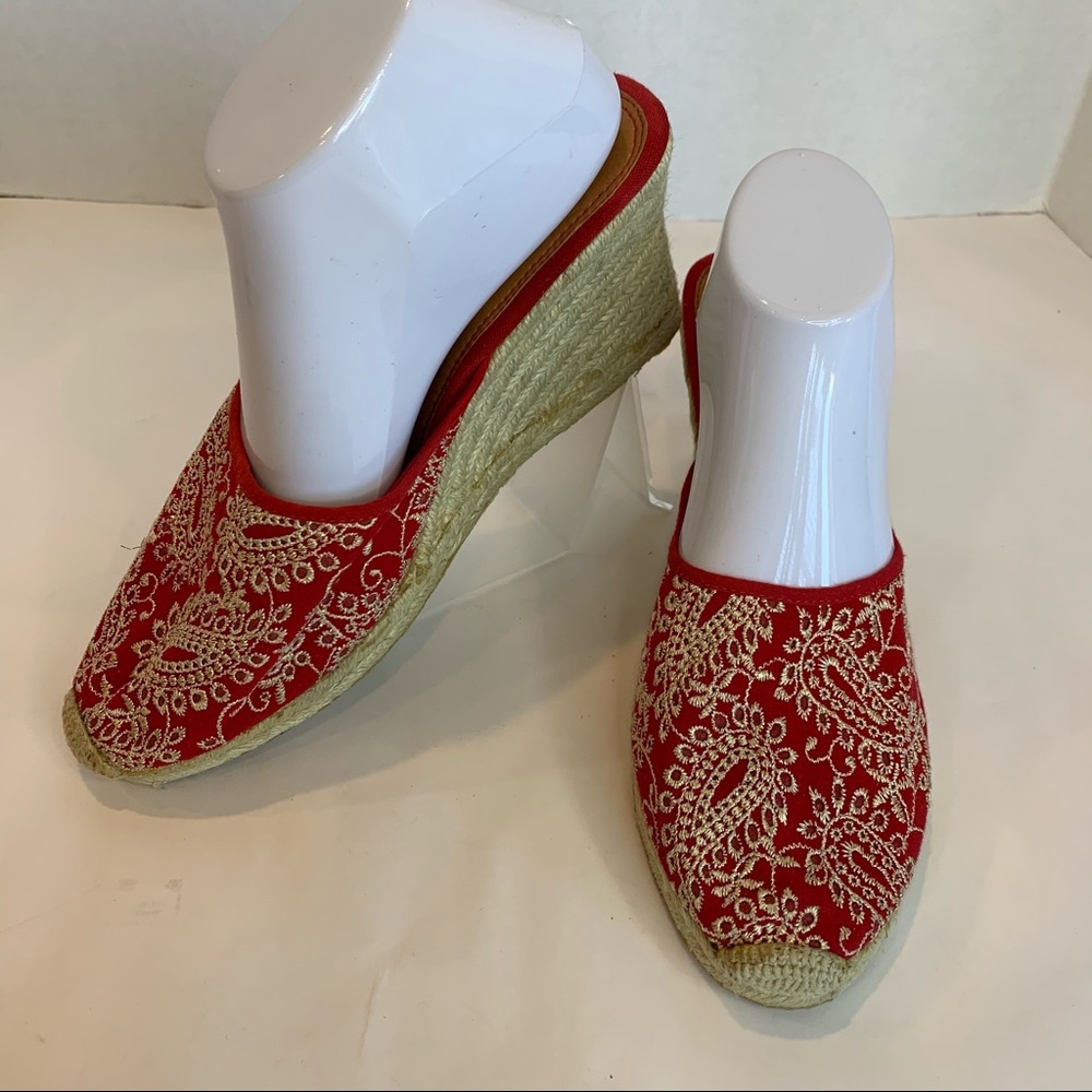 UNISA brand 11M red rope canvas wedge sandal